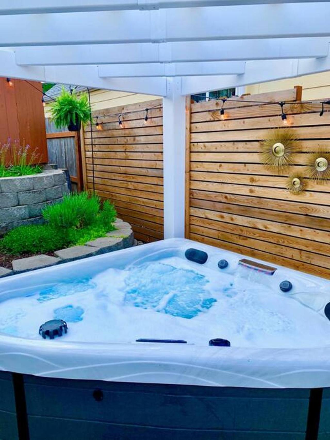 Private New Garden Apartment W Hot Tub Camas Ngoại thất bức ảnh
