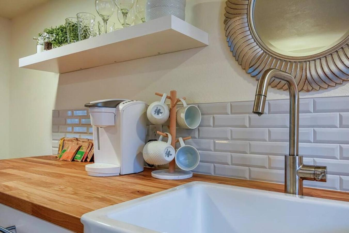Private New Garden Apartment W Hot Tub Camas Ngoại thất bức ảnh
